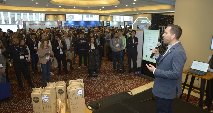 RHONA participó en Minería Digital 2025 de Gecamin junto a MR